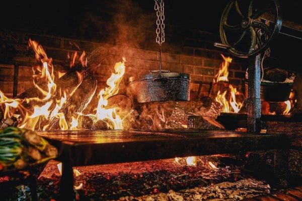 百年手工坚守，传家宝级厨具：瑞典SKEPPSHULT斯肯特铸铁锅，5mm厚底均匀导热，天然...