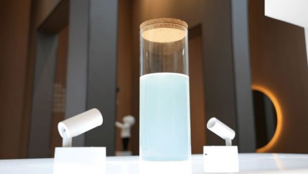 十年磨一“胶”:新港HENF级仿生精板的“炼成”之路