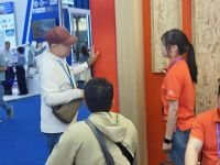 广交会现场交流，重新认知福庆 LVL 材料价值