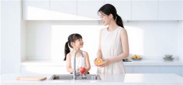 以爱致母亲节｜ 林内氧霂Ultra系列热水器：给妈妈一场奢润沐浴，留住时光之美