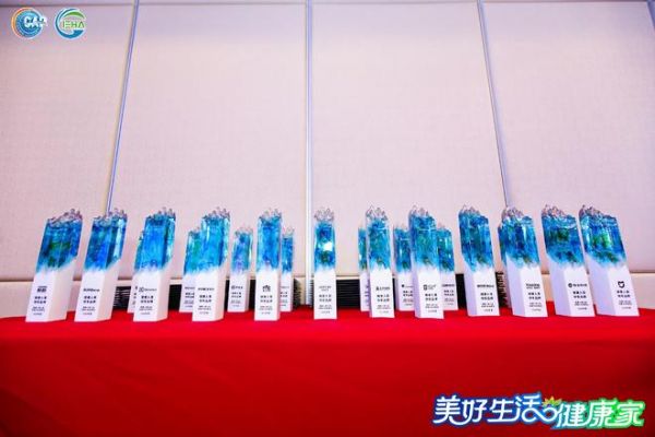 双奖加冕,静净领航|风田集成厨电郝丽华出席 2026 健康人居公益发展大会,畅谈健康厨房新未来