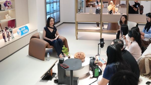 美的美享家《玩具总动员5 》专场开放日,徐行现场解读美的品牌年轻化布局