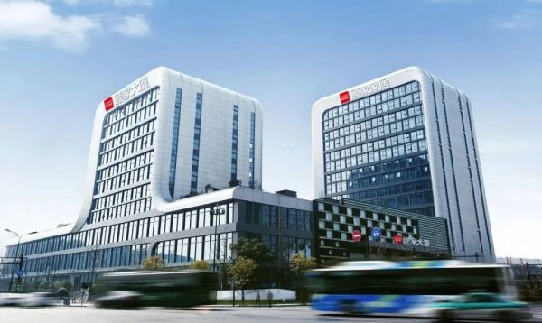 顾家家居18.71亿元定增落地，盈峰集团全额锁仓三年加码布局