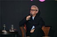 梁志天前瞻照明新趋势：无线照明，定义高端人居光影未来