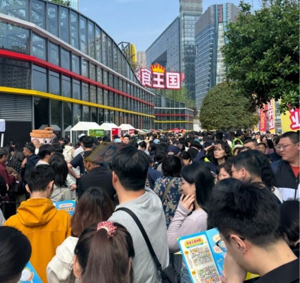 从吉尼斯商业地标到品质人居：金丝绒瓷砖的 “破圈” 逻辑