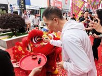祥狮启幕 盛大开业 木菲装饰 大商汇形象店 10 月 1 日正式亮相
