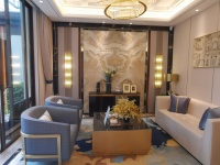 还靠出租、收租的家居卖场，再不进化就老了！