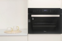 美的嵌入式一体蒸烤箱新体验，开启厨房进阶烹饪体验