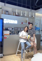 冠军品质 中国女排徐云丽“打卡”欧路莎专卖店