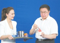 市长直播推介晨阳水漆：树绿色标杆 助力企业高质量发展