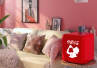 高颜值的冷饮搭档！HCK哈士奇x可口可乐联名限量版小冰箱