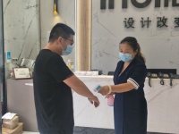 闽龙坚持疫情防控和复工复产两手抓