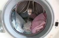 洗衣机一到脱水就报警 如何保养洗衣机