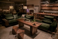 向新而行 各自有光 | 多少MoreLess “长安沙发“：高级感和生活感并存