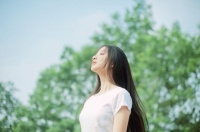 爆款美容仪 革新美妆护肤时代——OKACHI GLIYA欧卡姿小摩兔按摩美容仪