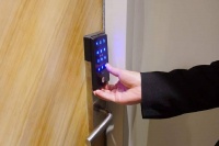 廉价智能锁究竟藏着哪些猫腻？