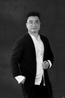 设计师张伟：理想之光照亮设计之路