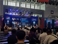 超越意大利现代设计 华裔设计师黄光龙开讲