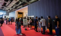 中国家博会热闹启幕，同场争艳谁最“出位”？