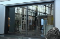 浪眼识货丨实测金致尚品金泽系列推拉门，果真是个“霸总”！