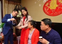 回门娘家要回赠什么 新娘回门谁去接