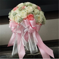 新娘手捧花送闺蜜的词 新娘手捧花用哪些花合适