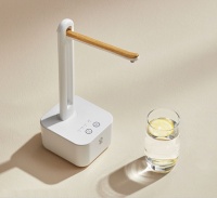 鸣盏自动上水器：喝水做减法，生活做加法