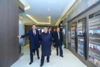 各领导以及中国商业联合会会长姜明莅临顺联集团指导工作