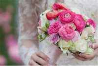 寡妇年结婚对谁不好 结婚碰到结婚要扔什么