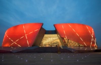 黄河帆影， 雷士照明点亮黄河上的艺术之舟