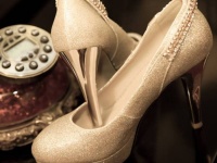 买婚鞋有什么讲究 结婚婚鞋能穿别人的吗