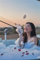 时禾小森泉美肤花洒：补水保湿，重拾肌肤弹润光滑