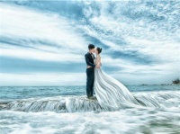 晒婚纱照配什么句子 如何选到满意的婚纱