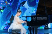 迎接2021年，嘉德威钢琴亮相两大春晚现场展现美妙琴声