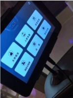 欧利华按摩椅收到货的第三天，我就找了他们客服……