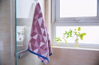 枫叶暖暖无菌家纺：浴巾的另类用途与日常保养