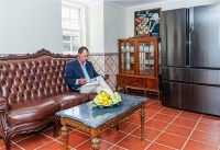 全球高端精英各有特长 但选择却为何相同？