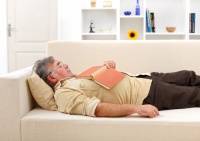 中老年人睡什么床垫好？东宝床垫健康护脊