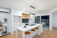 厨电行业上半年整体回暖，渠道多元化加速形成