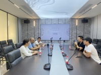 国家级非物质文化遗产项目苏绣代表性传承人姚惠芬老师一行莅临红宝石参观指导