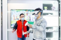 除夕看春晚参与精彩互动 春节假期出门逛京东MALL解锁同款好物