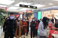 北三环大明宫灯饰家居生活广场狂发万元现金红包，现场人气爆棚！