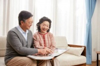 Ayla艾拉物联AI无主灯适老光:读懂老人需求!为生活注入温度!