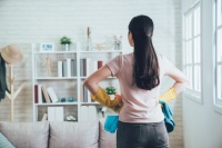 海信健康小课堂：宝贝居家玩耍却暗藏隐患？教你几招轻松获得“健康风”