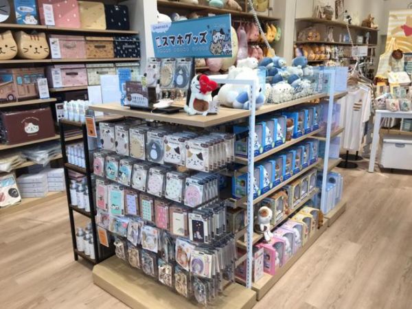 最会收集可爱的HAPiNS，“养”了八只猫