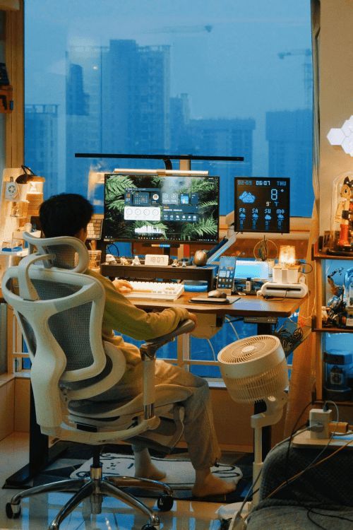 摆脱久坐腰酸背痛困扰,运动与人体工学椅双管齐下的健康办公指南