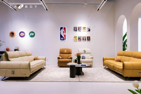 2024家居展会热辣开启！ LAZBOY洞见市场拐点，用舒适探索展会新玩法