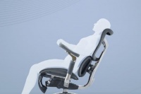 久坐党必看！选对人体工学椅腰靠真的很重要