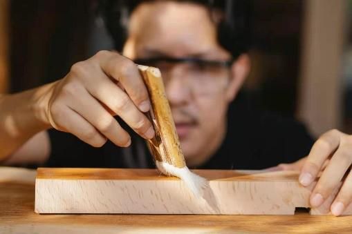 硬度高达4H，水润达凭实力刷新水性漆行业天花板！