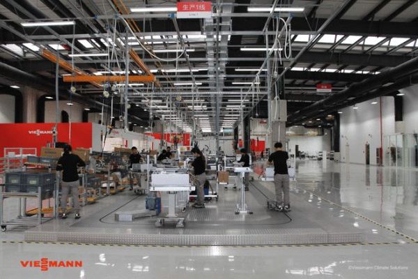 以“智造实力”共创“舒适家未来新范式”—— 菲斯曼与京东电器智能舒适家达成2026战略合作